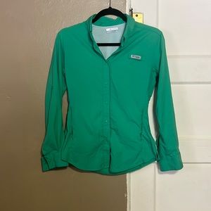 Columbia sports shirt